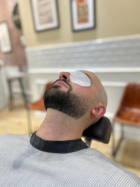 Barberia Carlos Conde Peluqueros San Vicente - Barbería en València - foto 3