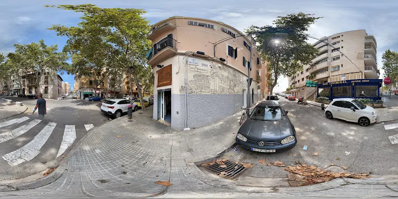 El Calcetin Perdut - Lavanderia Autoservicio and Luggage Storage - Palma