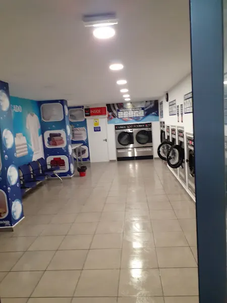 LAVANDERÍA AUTOSERVICIO RAYAN - Palma