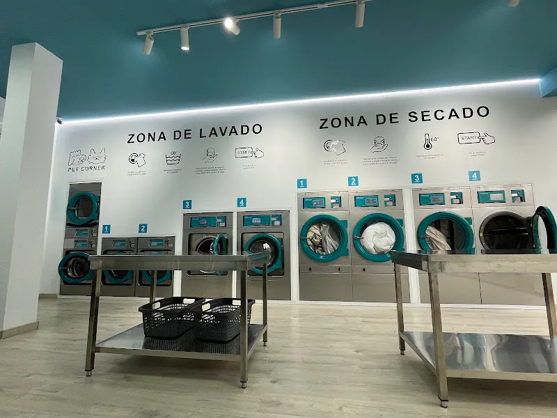 Lavandería Autoservicio Son Ferriol - BlueLaundry - Palma