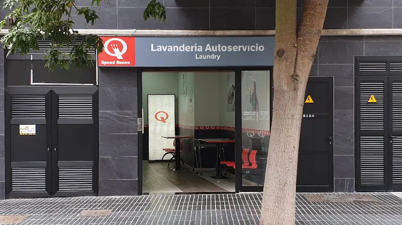 Lavandería Autoservicio Speed Queen Los Arenales - Lavandería de autoservicio en Las Palmas de Gran Canaria - foto 2