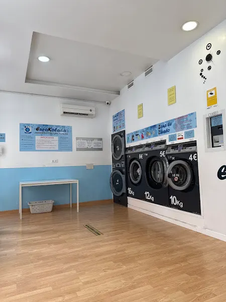 EuroKolada Lavandería Autoservicio - Lavandería de autoservicio en Alicante - foto 2