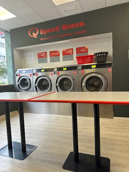 Lavandería autoservicio Laundry - Lavandería de autoservicio en Córdoba - foto 2