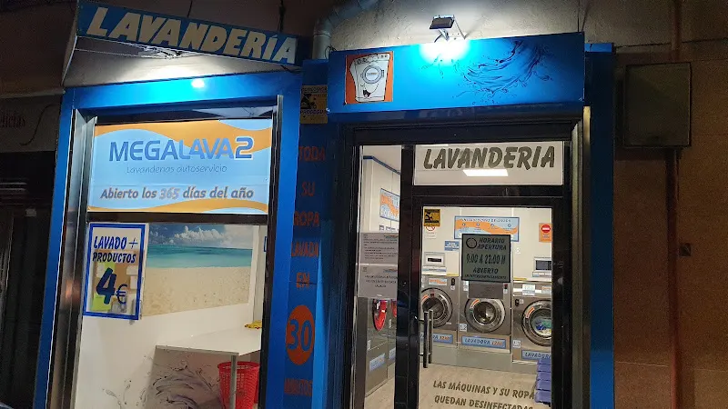 Megalava2