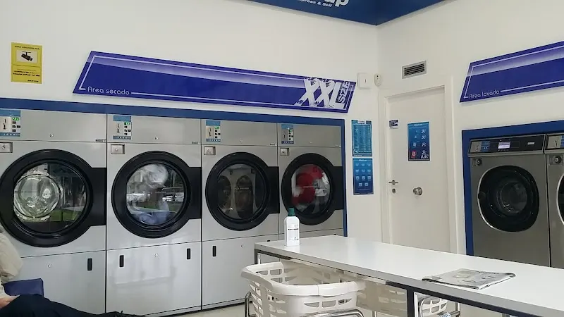 123 WASH Calvario Lavandería Autoservicio Vigo