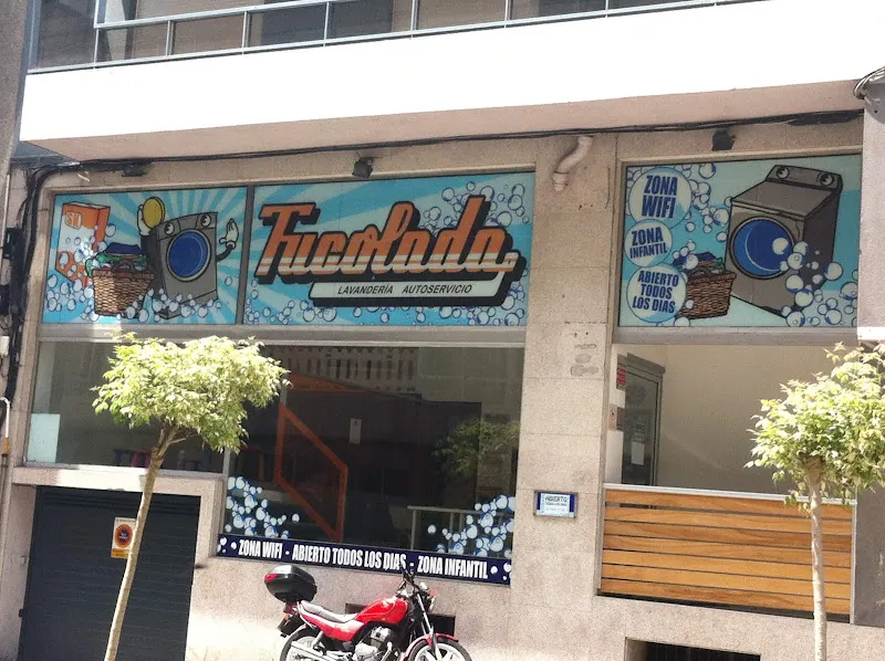 Tucolada - Lavandería de autoservicio en Vigo - foto 2