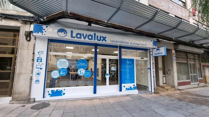 Lavandería Autoservicio Lavalux Travesía de Vigo
