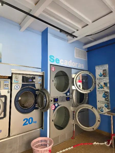 Lavandería AQUA24