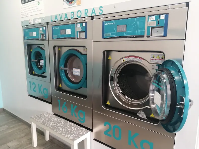 Lavandería Autoservicio La Marina