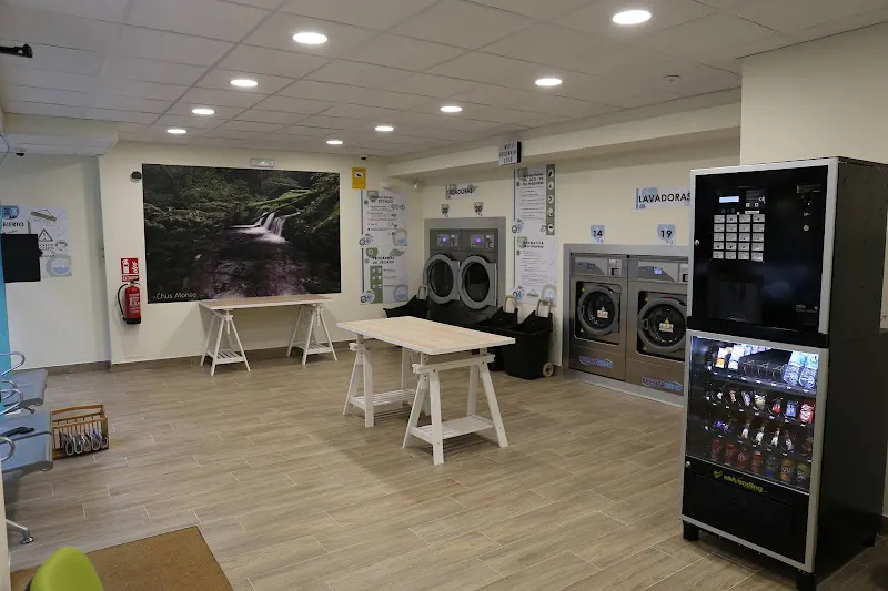 Cool Wash - Lavandería de autoservicio en Oviedo - foto 2