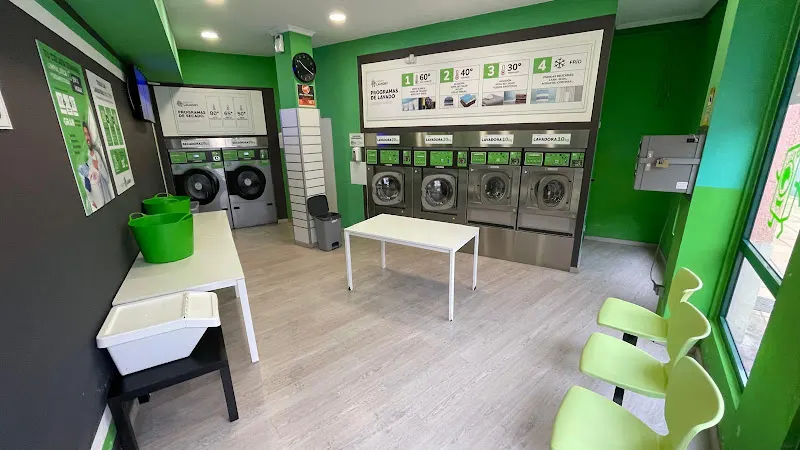 HAPPYLAUNDRY CANDÁS - Lavandería de autoservicio en Gozon - foto 2
