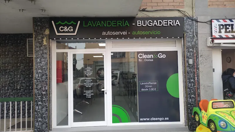 Lavandería Autoservicio Clean and Go - Lavandería de autoservicio en Cornellà de Llobregat - foto 2