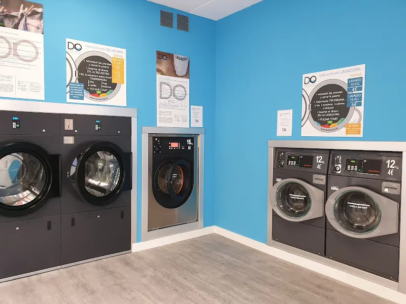 Do Laundry Sagrada Familia - Lavandería de autoservicio en Coruna (A) - foto 2
