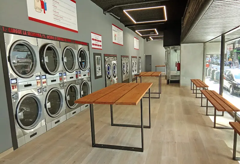 DOCTOR WASH - Lavandería de autoservicio en Coruna (A) - foto 2