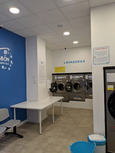 Lavandería Auga e Xabon - Lavandería de autoservicio en Coruna (A) - foto 4