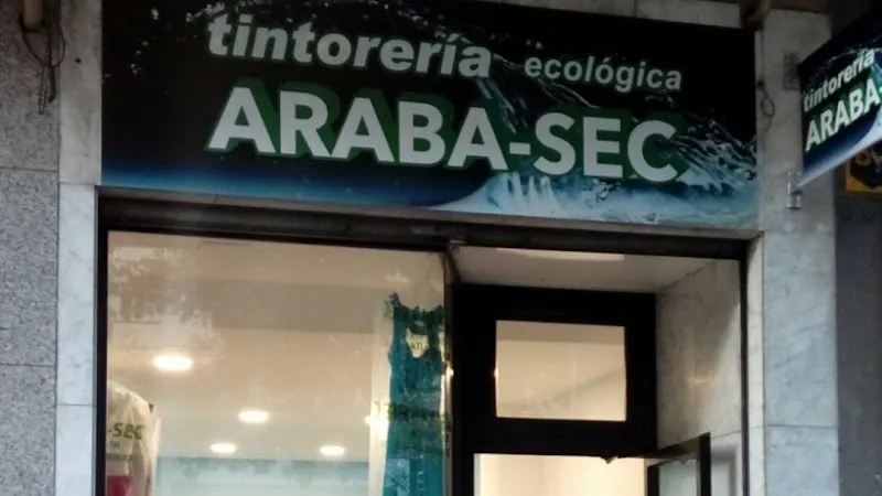 Tintorería Araba-Sec (Olaguibel 61) - Tintorería en Vitoria-Gasteiz - foto 2
