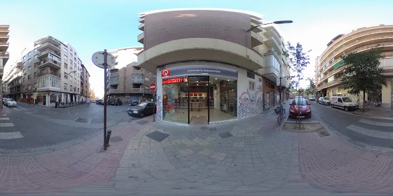 ECOLAVAN - Lavandería de autoservicio en Granada - foto 2