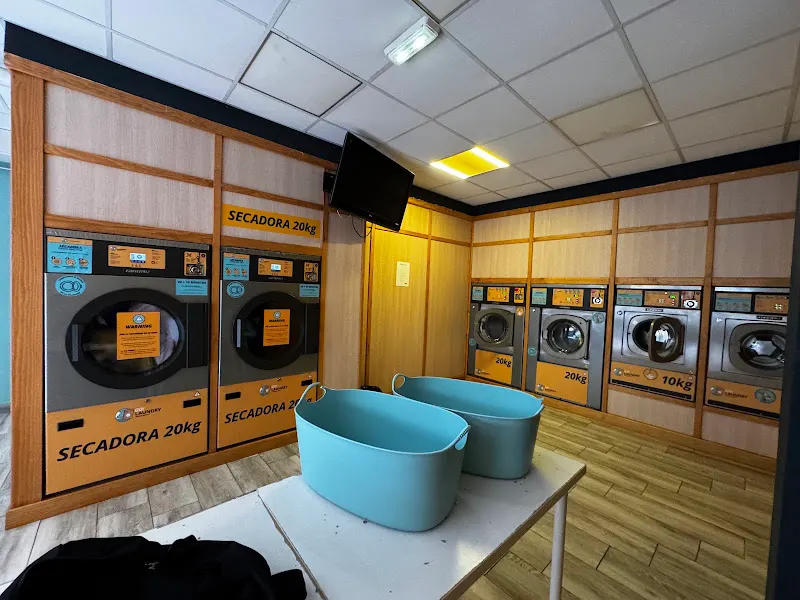 Go Laundry - Lavandería de autoservicio en Oviedo - foto 2